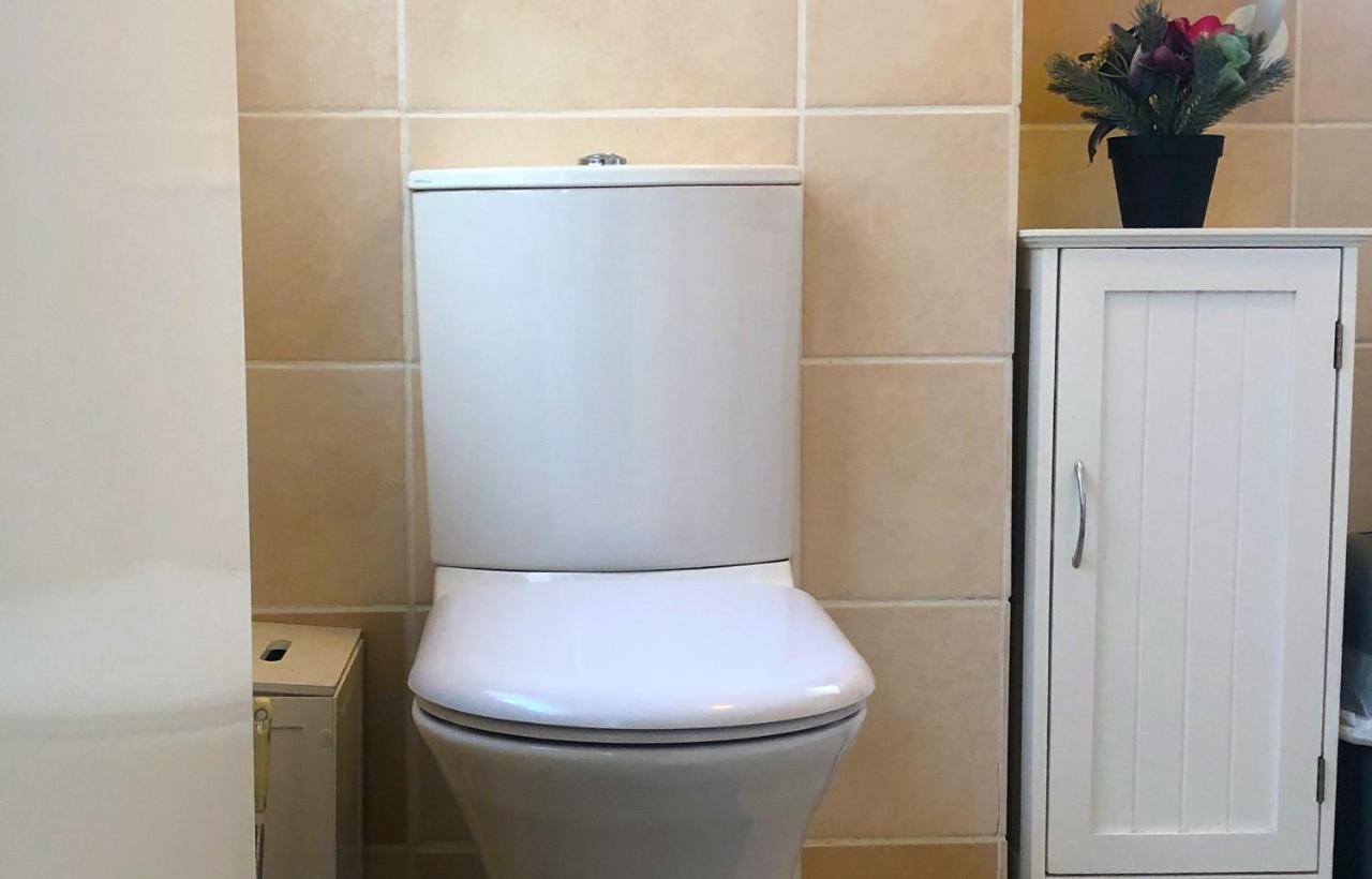 33Sm Dreams Unlimited Serviced Accommodation- Staines - Heathrow Stanwell Exterior foto