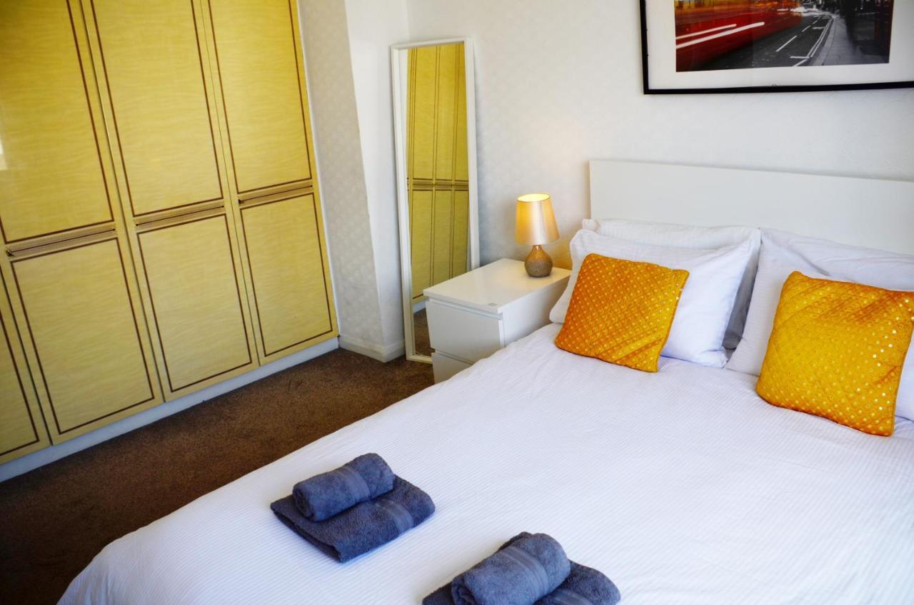 33Sm Dreams Unlimited Serviced Accommodation- Staines - Heathrow Stanwell Exterior foto